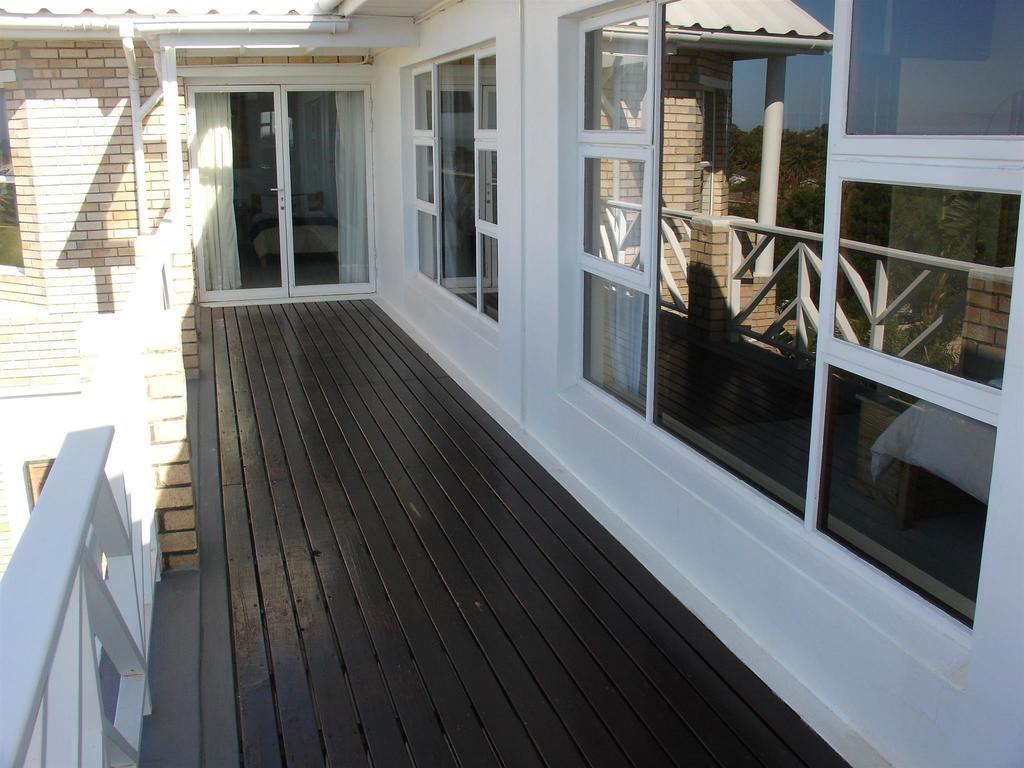 On The Bay Guesthouse Kruisfontein Exterior foto