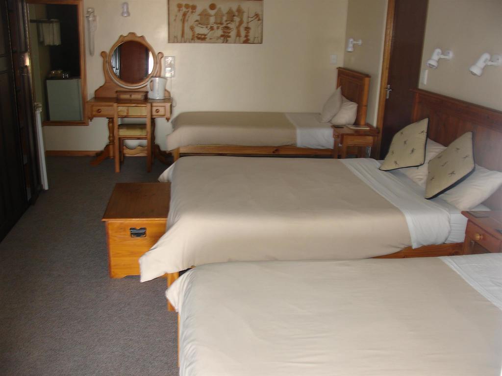 On The Bay Guesthouse Kruisfontein Habitación foto